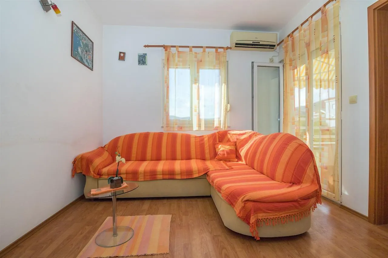 Apartment Danijela Kastela 0*,  Croatia